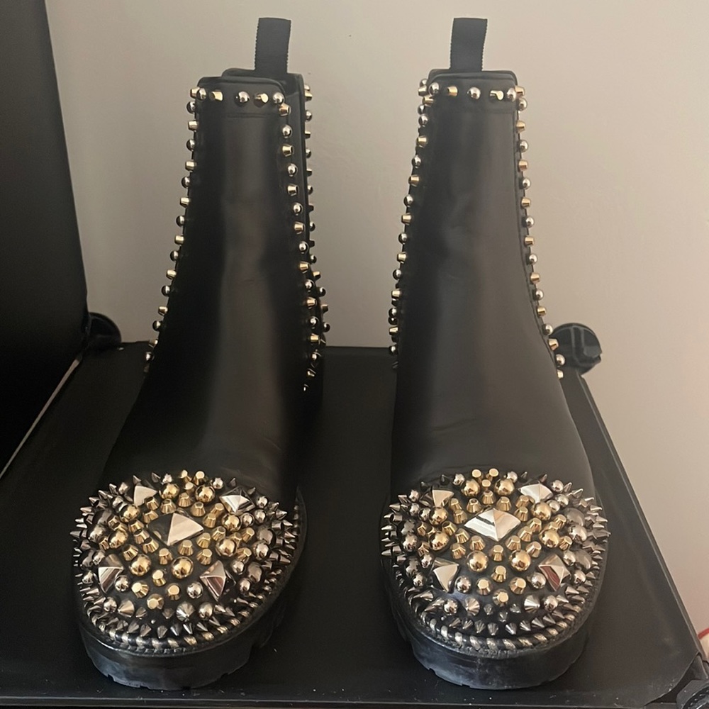 Christian Louboutin Ankle boots with studs / Women